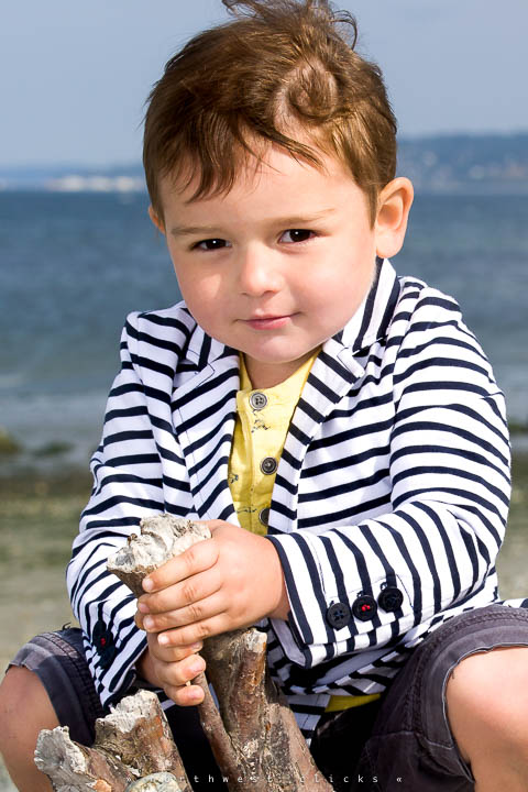Family and children photoshoot at the beach in Seattle