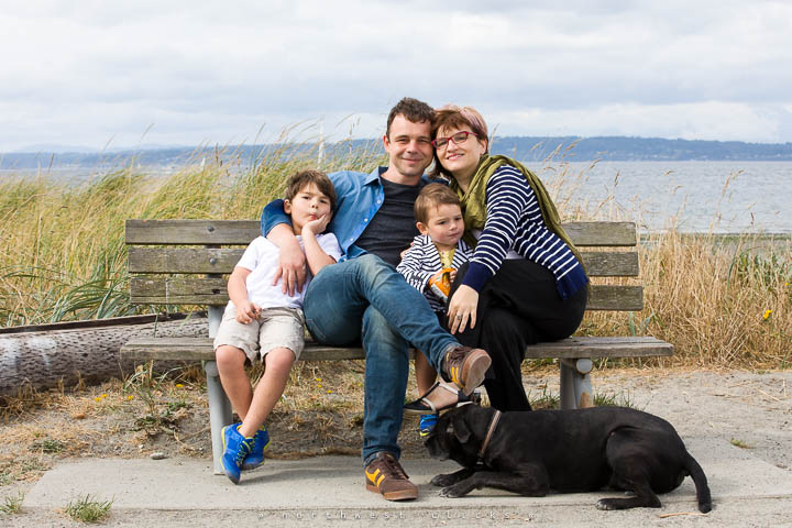 Family photographer in Seattle, WA
