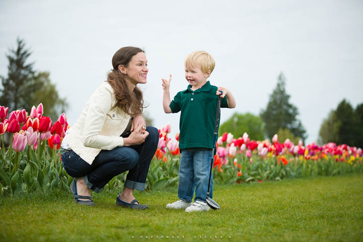 Outdoor family professional photographer, Sammamish WA