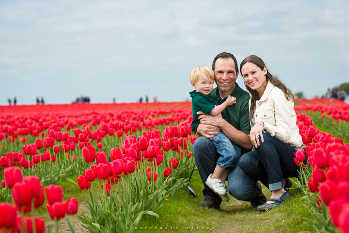 Outdoor family professional photographer, Redmond WA