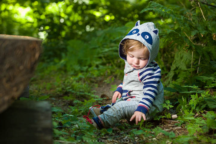 Outdoor lifestyle portraits in Issaquah