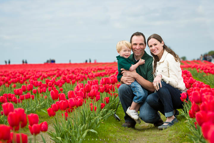 Outdoor family professional photographer, Redmond WA