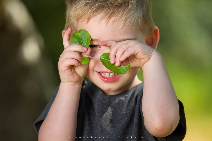 Outdoor children professional photographer, Bellevue WA